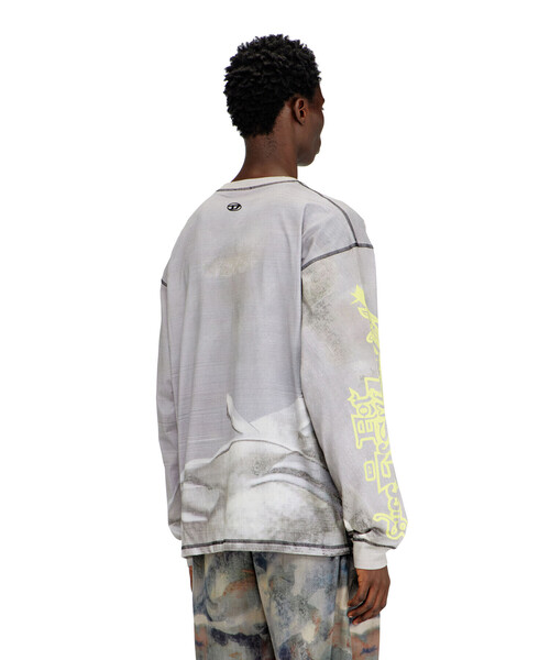 DIESEL(ディーゼル)の「メンズ 長袖Tシャツ T-BOXT-LS-V3(Tシャツ/カットソー・メンズ・グレー系その他・LARGE/MEDIUM/SMALL/X-LARGE)」の3枚目の写真
