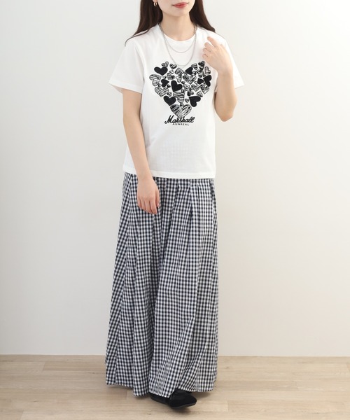 EGLANTINE(エグランティーヌ)の「EGLANTINE ビジューハートモチーフ半袖カットソー ラインストーン(Tシャツ/カットソー・レディース・ブラック/オフホワイト/キャメル・38)」の9枚目の写真