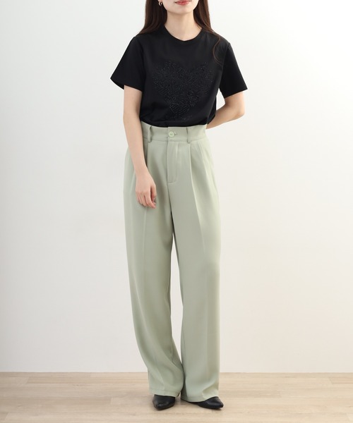 EGLANTINE(エグランティーヌ)の「EGLANTINE ビジューハートモチーフ半袖カットソー ラインストーン(Tシャツ/カットソー・レディース・ブラック/オフホワイト/キャメル・38)」の17枚目の写真