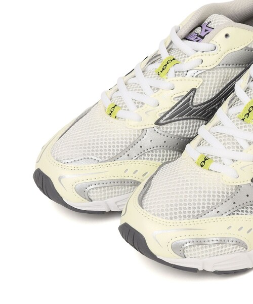 MIZUNO（ミズノ　）の「MIZUNO: MXR スニーカー（スニーカー・レディース・ブラック/ライトイエロー・35/40/45/30）」の3枚目の写真