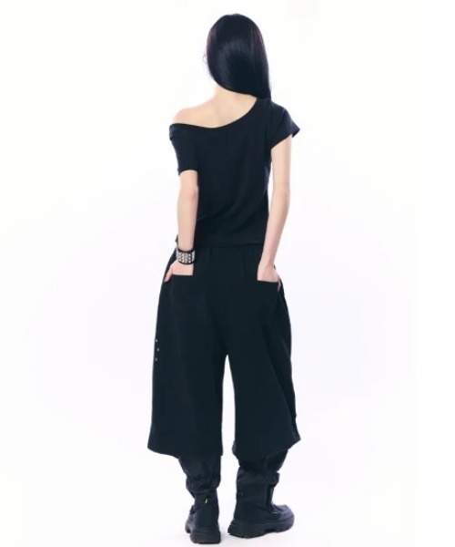 Ada.（エイダ）の「◇SETUPEXE◇ブランド直輸入正規品/スー ワイド ネック トップ SUE WIDE NECK TOP（Tシャツ/カットソー・レディース・ホワイト/ブラック・FREE）」の8枚目の写真