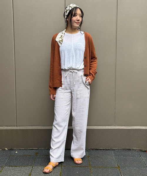 BANANA REPUBLIC FACTORY STORE(バナナリパブリック ファクトリーストア)の「BANANA REPUBLIC FACTORY STORE ラミーコットン Vネック カーディガン(カーディガン/ボレロ・レディース・ブラウン/ライトブルー/ベージュ/ネイビー・XS/L/S/M)」の6枚目の写真