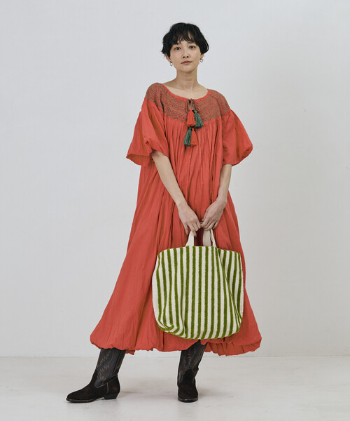Freada(フリーダ)の「beej/ビージ ループ ストライプ トートバッグ(トートバッグ・レディース・グリーン/ダークブラウン・フリ-)」の14枚目の写真