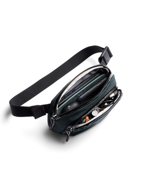 Bellroy(ベルロイ)の「bellroy/ベルロイ/Bellroy/Venture Hip Pack 1.5L ヒップパック ウェストポーチ ボディバッグ(ボディバッグ/ウエストポーチ・メンズ・ライトグレー/ダークグリーン・ONE SIZE)」の9枚目の写真