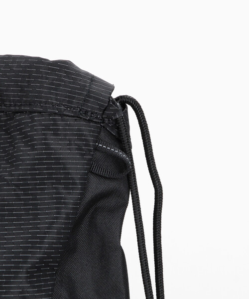 GREGORY(グレゴリー)の「GREGORY/グレゴリー ナノナップサック(バックパック/リュック・メンズ・ブラック・ONE SIZE)」の4枚目の写真