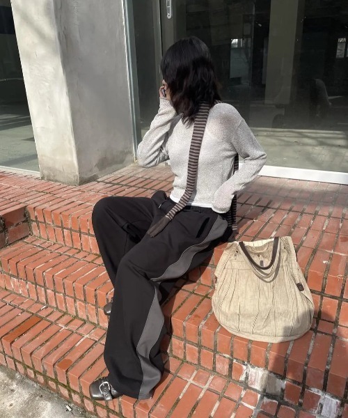BLACKUP（ブラックアップ）の「[MADE] ウィラノ配色ワイドバンディングパンツ（スウェットパンツ・レディース・ブラック/ホワイト系・FREE）」の20枚目の写真