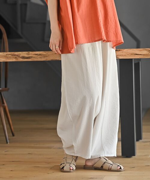 rps（アールピーエス）の「接触冷感コクーンパンツ（その他パンツ・レディース・ブラック/ライトベージュ/カーキ・フリー）」の2枚目の写真