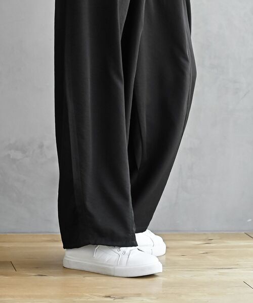 rps（アールピーエス）の「接触冷感コクーンパンツ（その他パンツ・レディース・ブラック/ライトベージュ/カーキ・フリー）」の11枚目の写真