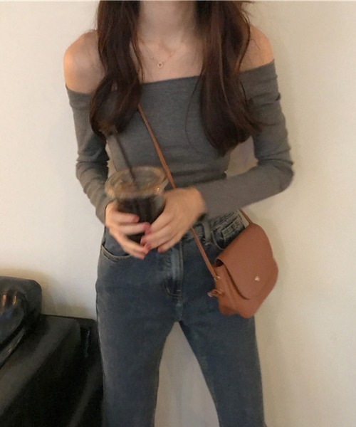 Emilie（エミリー）の「オフショルライトロンT（Tシャツ/カットソー・レディース・チャコールグレー/ブラック・M）」の10枚目の写真