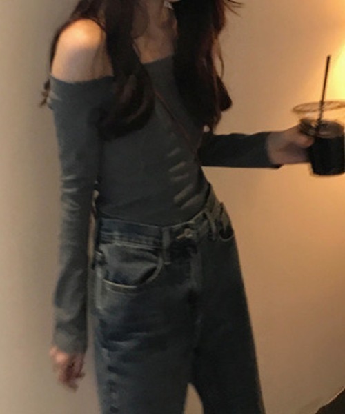 Emilie（エミリー）の「オフショルライトロンT（Tシャツ/カットソー・レディース・チャコールグレー/ブラック・M）」の11枚目の写真