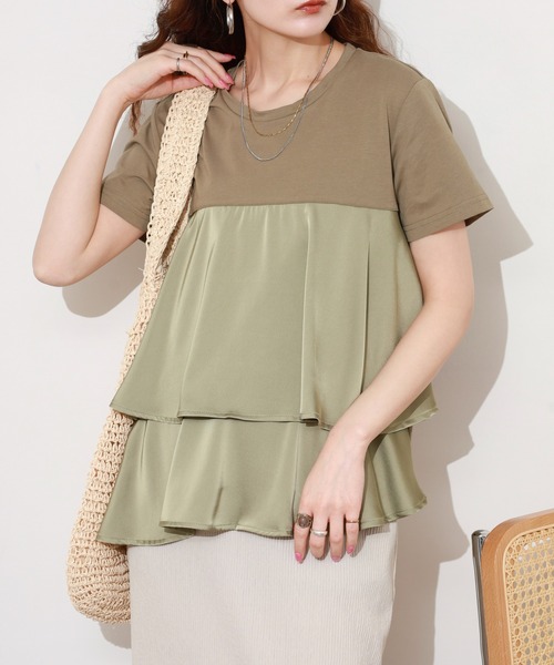 EGLANTINE(エグランティーヌ)の「EGLANTINE サテン切替フレアカットソー 半袖(Tシャツ/カットソー・レディース・カーキ/ブラック/オフホワイト/ネイビー・38)」の3枚目の写真