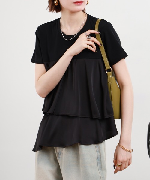EGLANTINE(エグランティーヌ)の「EGLANTINE サテン切替フレアカットソー 半袖(Tシャツ/カットソー・レディース・カーキ/ブラック/オフホワイト/ネイビー・38)」の14枚目の写真