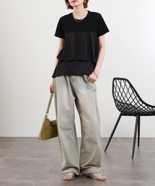 EGLANTINE(エグランティーヌ)の「EGLANTINE サテン切替フレアカットソー 半袖(Tシャツ/カットソー・レディース・カーキ/ブラック/オフホワイト/ネイビー・38)」の17枚目の写真