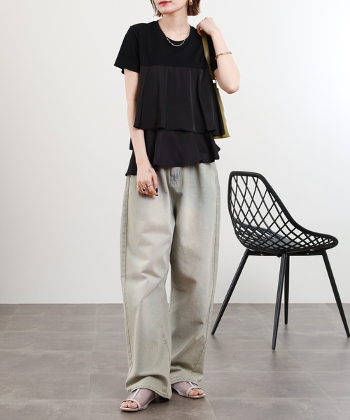 EGLANTINE(エグランティーヌ)の「EGLANTINE サテン切替フレアカットソー 半袖(Tシャツ/カットソー・レディース・カーキ/ブラック/オフホワイト/ネイビー・38)」の18枚目の写真