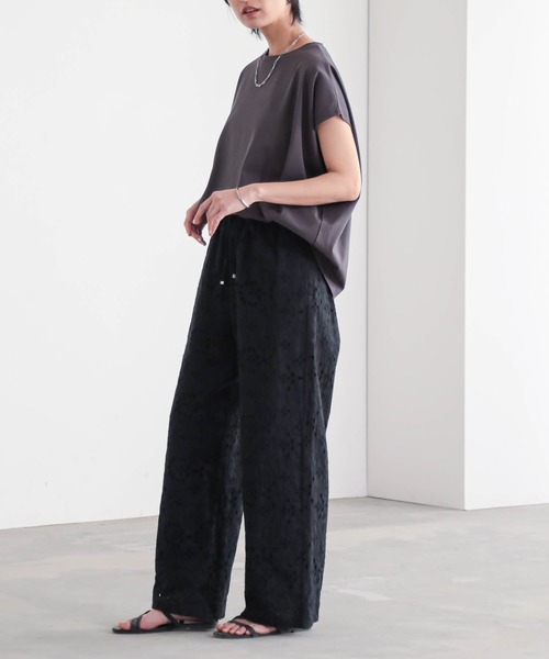 for/c(フォーシー)の「コットンレースパンツ【サスティナブル】(その他パンツ・レディース・ブラック/オフホワイト・M/L)」の16枚目の写真