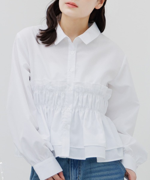 RETRO GIRL（レトロガール）の「シャーリングペプラムシャツ（シャツ/ブラウス・レディース・オフホワイト/ブルー/ブラウン系その他・FREE）」の2枚目の写真