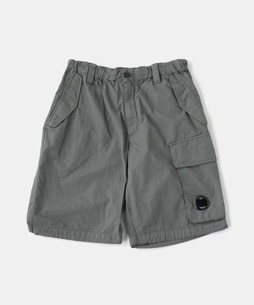 C.P. COMPANY(シーピーカンパニー)の「C.P.Company / シーピーカンパニー BERMUDA CARGO IN COTTON RIP-STOP(その他パンツ・メンズ・ブラック/ブラック系その他・46/48)」の2枚目の写真