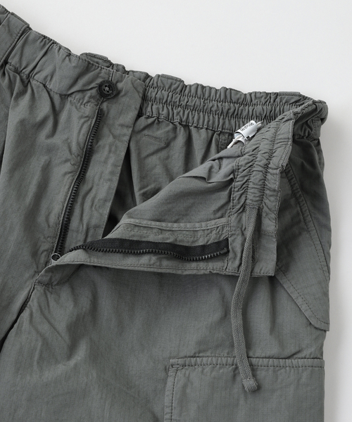C.P. COMPANY(シーピーカンパニー)の「C.P.Company / シーピーカンパニー BERMUDA CARGO IN COTTON RIP-STOP(その他パンツ・メンズ・ブラック/ブラック系その他・46/48)」の4枚目の写真