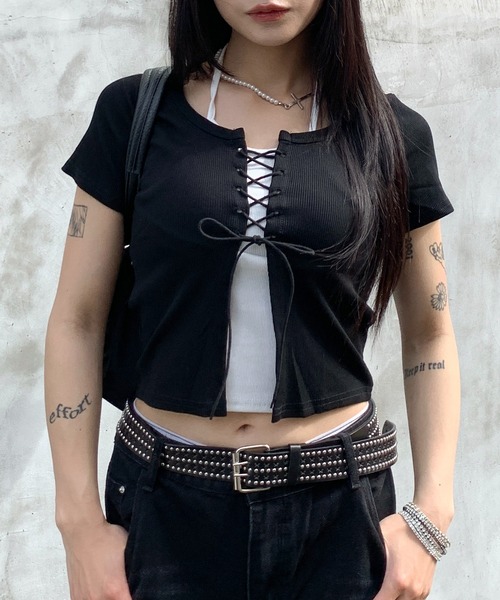 lilful(リルフル)の「【26年春夏新作】レースアップデザイン レイヤード半袖トップス(Tシャツ/カットソー・レディース・グレー/ホワイト/ブラック・F)」の17枚目の写真