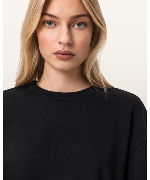 ALLSAINTS(オールセインツ)の「ESME AMELIE OVERSIZED T-SHIRT | ESME AMELIE オーバーサイズ Tシャツ(Tシャツ/カットソー・レディース・ブラック・XS/M/L/S)」の5枚目の写真