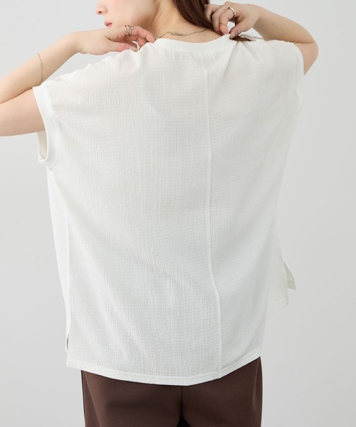NAVY（ネイビー）の「【SARARI /サラリ】DRY UVカット ロゴプリント フレンチスリーブ プルオーバー（Tシャツ/カットソー・レディース・ブラック/オフホワイト/ベージュ・M/L）」の4枚目の写真