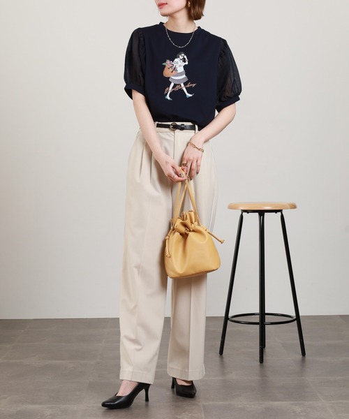 Anna Nicola(アンナニコラ)の「Anna Nicola ショッピンングウーマンシアースリーブTシャツ 半袖(Tシャツ/カットソー・レディース・オフホワイト/ベージュ/ネイビー・38)」の13枚目の写真