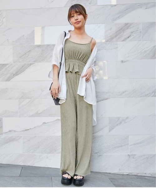 GORGE(ゴージ)の「《シャーリング×セットアップ》パンツセットアップ/フェミニン/春夏/全3色(セットアップ・レディース・グリーン/モカ/ブラック・F)」の4枚目の写真