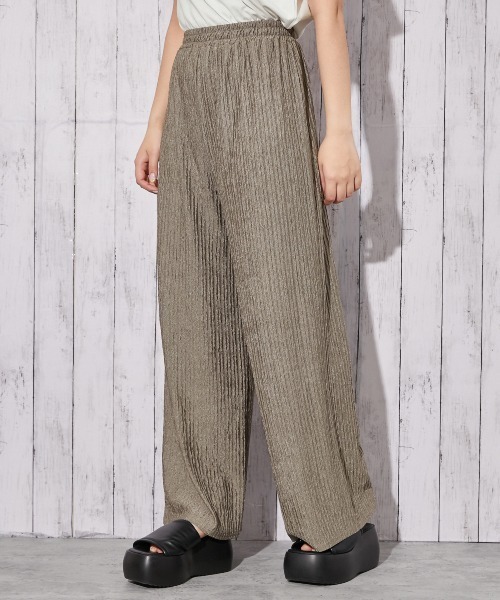 GORGE(ゴージ)の「《シャーリング×セットアップ》パンツセットアップ/フェミニン/春夏/全3色(セットアップ・レディース・グリーン/モカ/ブラック・F)」の19枚目の写真