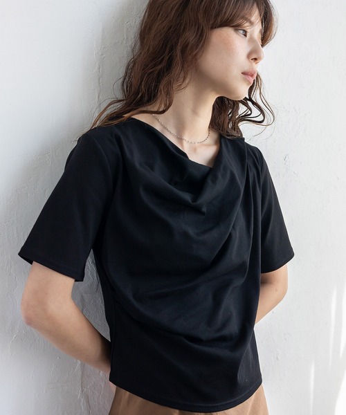 VitaFelice(ヴィータフェリーチェ)の「ドレープ半袖カットソー(Tシャツ/カットソー・レディース・ブラック/オフホワイト/杢グレー/イエロー・FREE)」の3枚目の写真