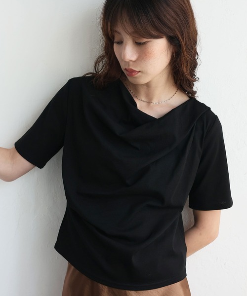 VitaFelice(ヴィータフェリーチェ)の「ドレープ半袖カットソー(Tシャツ/カットソー・レディース・ブラック/オフホワイト/杢グレー/イエロー・FREE)」の15枚目の写真