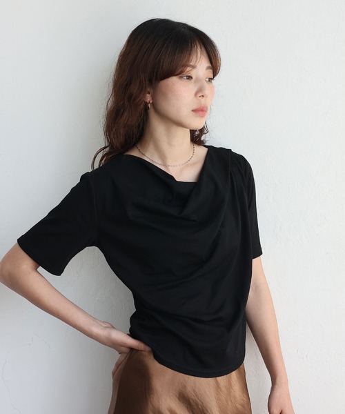 VitaFelice(ヴィータフェリーチェ)の「ドレープ半袖カットソー(Tシャツ/カットソー・レディース・ブラック/オフホワイト/杢グレー/イエロー・FREE)」の16枚目の写真