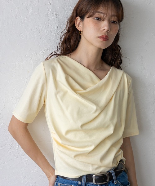 VitaFelice(ヴィータフェリーチェ)の「ドレープ半袖カットソー(Tシャツ/カットソー・レディース・ブラック/オフホワイト/杢グレー/イエロー・FREE)」の18枚目の写真