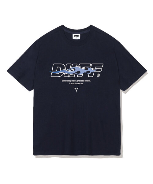 DIIFF（ディフ）の「オウンブレイズ オーバーサイズ 半袖Tシャツ 4カラー [DISE_1005]（Tシャツ/カットソー・メンズ・ブラック/アイボリー/ホワイト/ネイビー・LARGE/X-LARGE/SMALL/MEDIUM）」の4枚目の写真