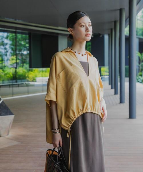 URBAN RESEARCH(アーバンリサーチ)の「ラミーレーヨンハーフスリーブギャザーヘムシャツ(シャツ/ブラウス・レディース・ベージュ系その他/ホワイト/ネイビー・FREE)」の17枚目の写真