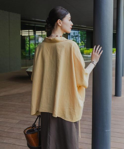 URBAN RESEARCH(アーバンリサーチ)の「ラミーレーヨンハーフスリーブギャザーヘムシャツ(シャツ/ブラウス・レディース・ベージュ系その他/ホワイト/ネイビー・FREE)」の18枚目の写真