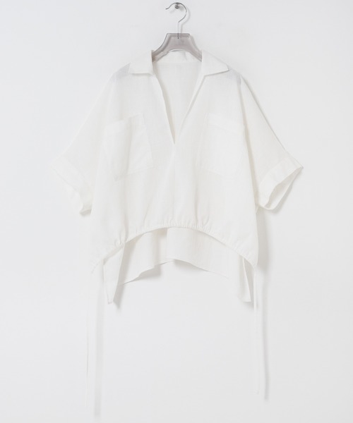 URBAN RESEARCH(アーバンリサーチ)の「ラミーレーヨンハーフスリーブギャザーヘムシャツ(シャツ/ブラウス・レディース・ベージュ系その他/ホワイト/ネイビー・FREE)」の4枚目の写真