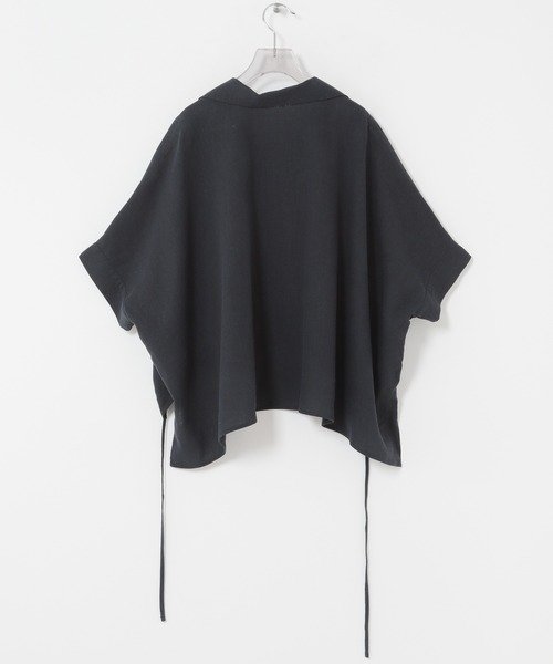URBAN RESEARCH(アーバンリサーチ)の「ラミーレーヨンハーフスリーブギャザーヘムシャツ(シャツ/ブラウス・レディース・ベージュ系その他/ホワイト/ネイビー・FREE)」の11枚目の写真