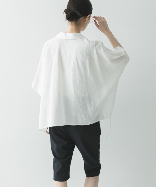 URBAN RESEARCH(アーバンリサーチ)の「ラミーレーヨンハーフスリーブギャザーヘムシャツ(シャツ/ブラウス・レディース・ベージュ系その他/ホワイト/ネイビー・FREE)」の16枚目の写真