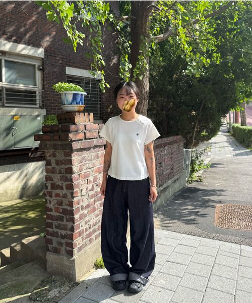 SLOW RECORD HOUSE(スローレコードハウス)の「ヘンリーネックアイレットTシャツ_ホワイト(Tシャツ/カットソー・レディース・ホワイト・1)」の7枚目の写真