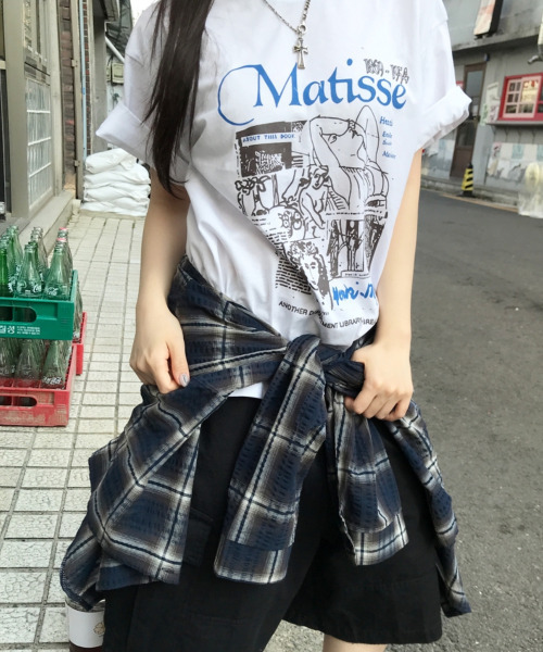VIVID LADY(ビビッドレディー)の「アートグラフィック 半袖Tシャツ(Tシャツ/カットソー・レディース・チャコールグレー/ホワイト/ブラック・FREE)」の14枚目の写真