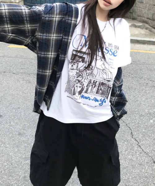 VIVID LADY(ビビッドレディー)の「アートグラフィック 半袖Tシャツ(Tシャツ/カットソー・レディース・チャコールグレー/ホワイト/ブラック・FREE)」の16枚目の写真