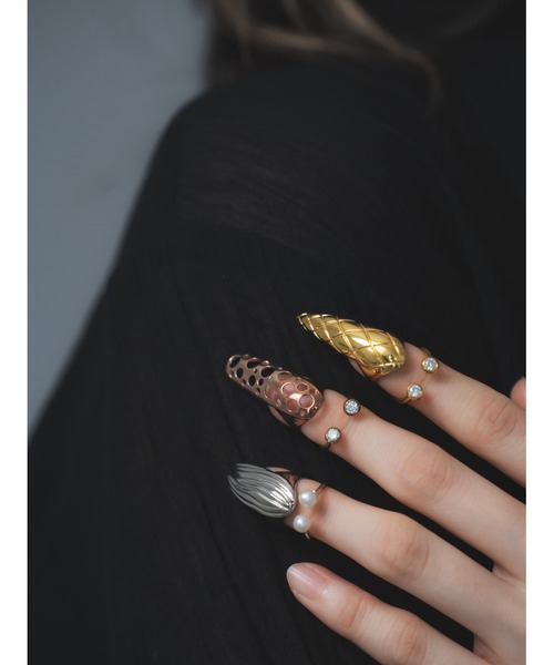 O1Jewerly(オーワンジュエリー)の「【O1jewelry オーワンジュエリー】 レディースリング シルバー925 淡水パール ファランジリング ネイルリング(リング・レディース・シルバー・M/L)」の6枚目の写真