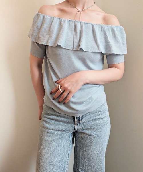 styiro（スタイロ）の「袖フリル半袖ニット オフショルダー（Tシャツ/カットソー・レディース・アイボリー/ホワイト×ブラック/ライトブルー/ブラック/グレー・FREE）」の8枚目の写真