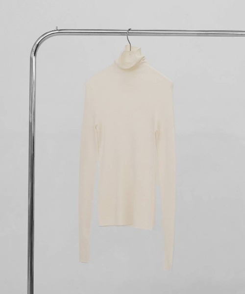 TODAYFUL（トゥデイフル）の「【TODAYFUL/トゥデイフル】Merinowool 100% Seamless Knit/メリノウール100%シームレスニット（ニット/セーター・レディース・ラベンダー/ブラック/ライトブルー/チョコ/キナリ/グレー・FREE）」の7枚目の写真