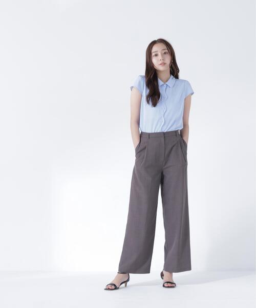 NATURAL BEAUTY BASIC（ナチュラルビューティーベーシック）の「フロントスカラップブラウス（シャツ/ブラウス・レディース・ブルー/ネイビー/オフホワイト・SMALL/MEDIUM）」の4枚目の写真