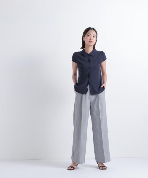 NATURAL BEAUTY BASIC（ナチュラルビューティーベーシック）の「フロントスカラップブラウス（シャツ/ブラウス・レディース・ブルー/ネイビー/オフホワイト・SMALL/MEDIUM）」の22枚目の写真