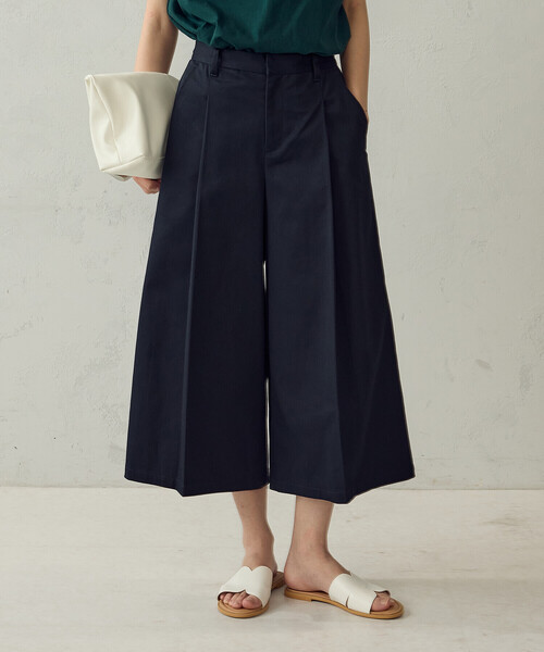 COMME CA ISM（コムサイズム）の「キュロットパンツ（その他パンツ・レディース・キャメル/ネイビー・LARGE/MEDIUM）」の2枚目の写真