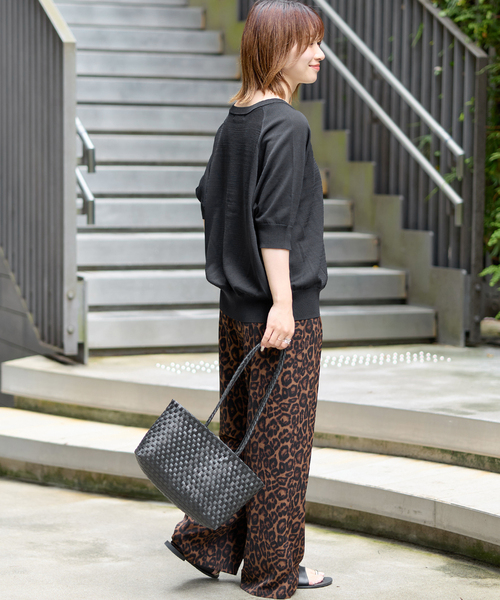 JOURNAL STANDARD relume(ジャーナルスタンダード レリューム)の「《追加3》接触冷感 / ウォッシャブルクールドルマンプルオーバー(ニット/セーター・レディース・ブラック/ブラウン/ネイビー/ライトグレー・FREE)」の6枚目の写真