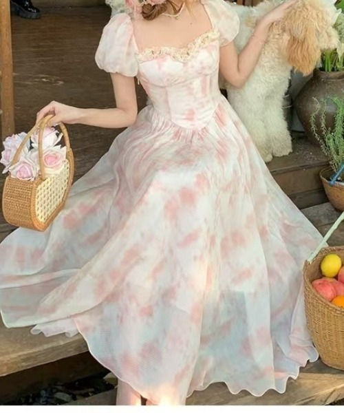 LUCPY(ラクピー)の「フラワーパフスリーブロングワンピース(ワンピース・レディース・ピンク・LARGE/MEDIUM/SMALL/X-LARGE)」の2枚目の写真
