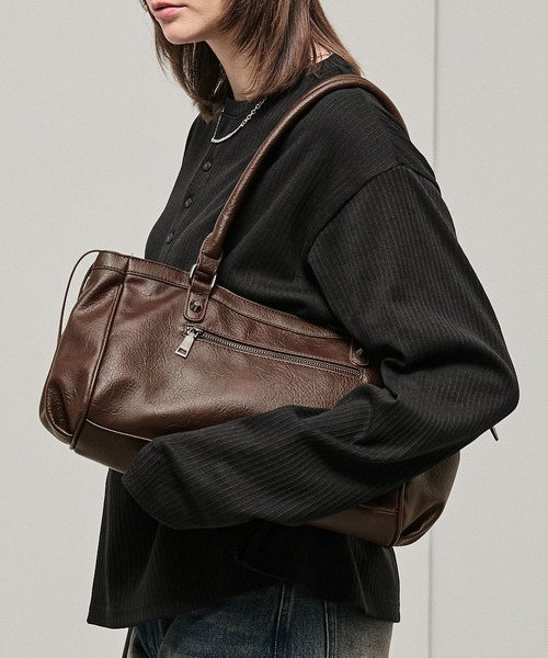 Alfred Alex(アルフレッドアレックス)の「【Alfred Alex】Mini Duffle Boston Bag / ミニダッフルボストンバッグ(ボストンバッグ・メンズ・ブラック/ブラウン・FREE)」の2枚目の写真